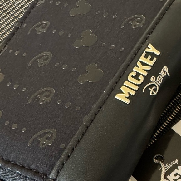 NWT. Primark Disney’s Mickey Mouse Zipper Closure Small Wallet - Picture 4 of 7